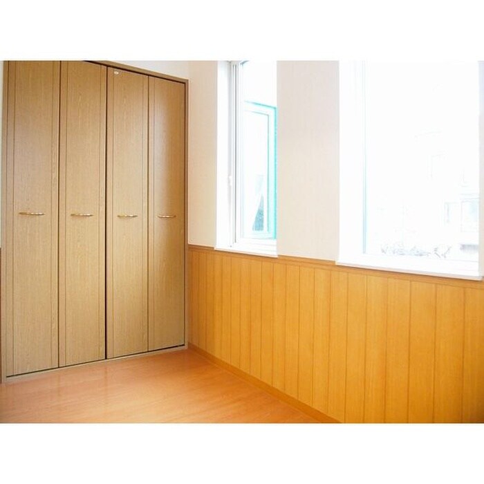 物件内観写真9　(居室)