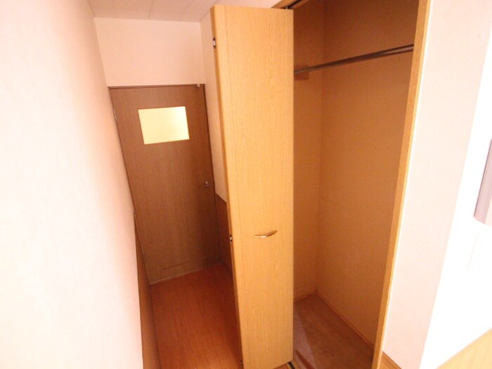 物件内観写真11　(収納)