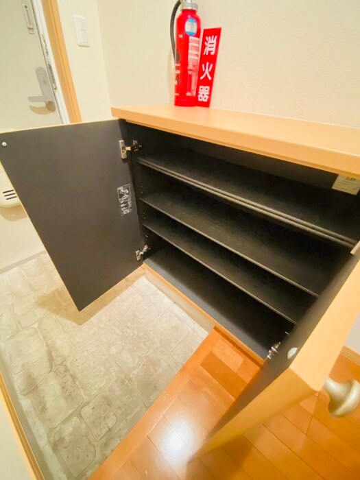 物件内観写真17　(靴箱)
