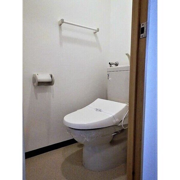 物件内観写真6　(トイレ)