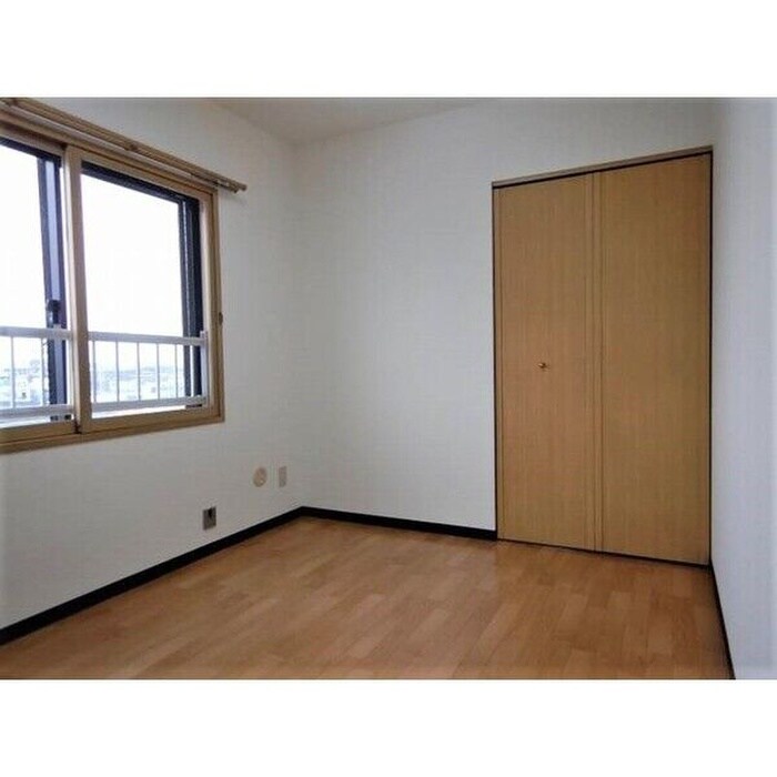 物件内観写真13　(居室)