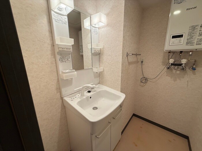 物件内観写真10　(洗面)