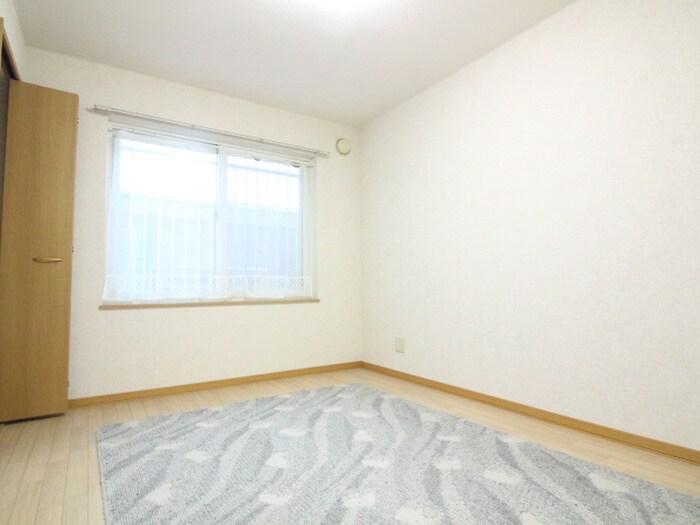 物件内観写真12　(居室)