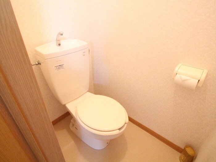 物件内観写真15　(トイレ)