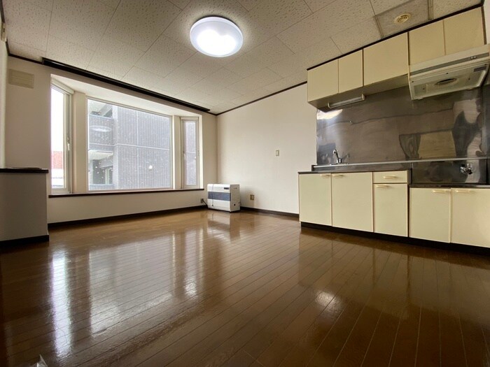 物件内観写真2　(居室)