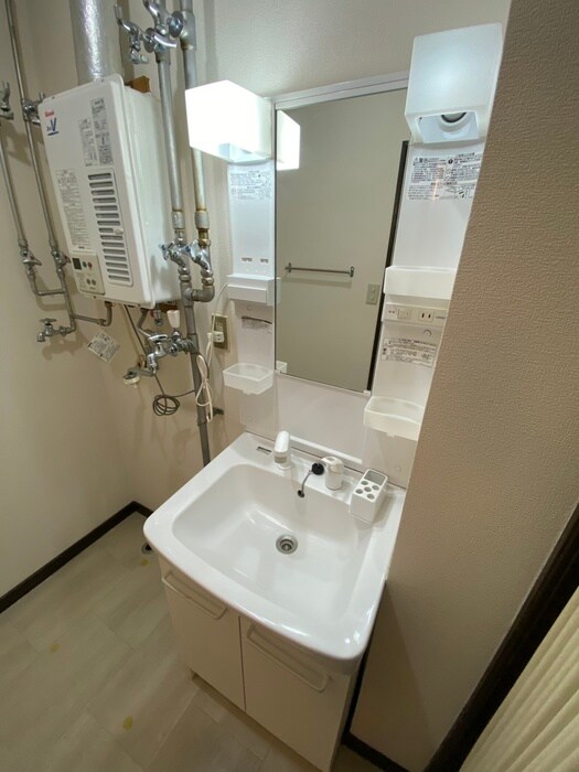 物件内観写真12　(洗面)