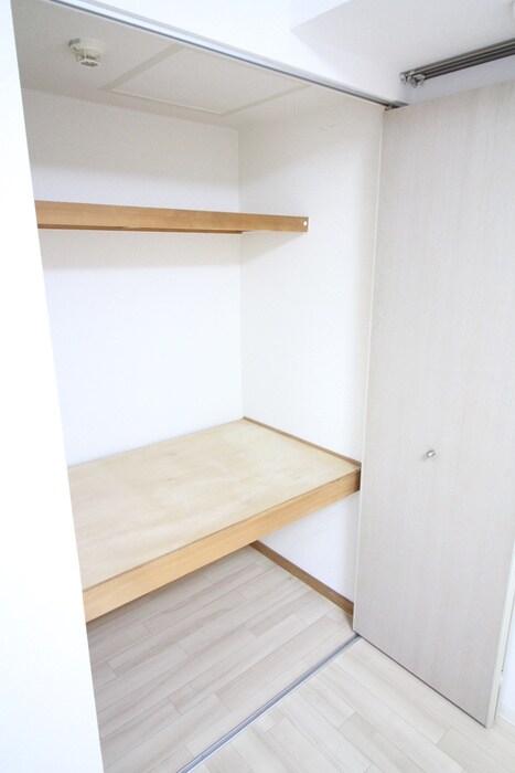 物件内観写真11　(収納)