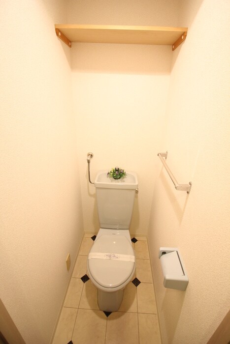 物件内観写真16　(トイレ)