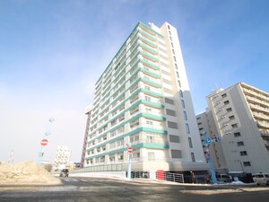 中の島ﾘﾊﾞｰｻｲﾄﾞﾏﾝｼｮﾝ(106)外観写真