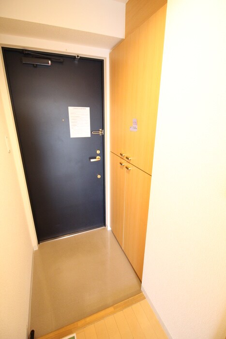 物件内観写真18　(玄関)