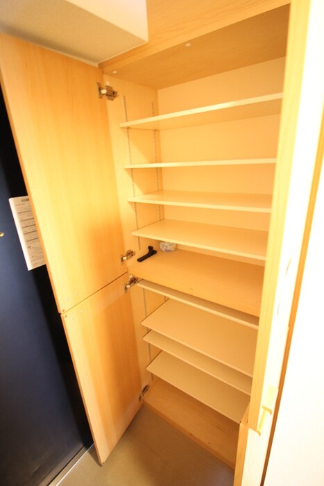 物件内観写真19　(靴箱)