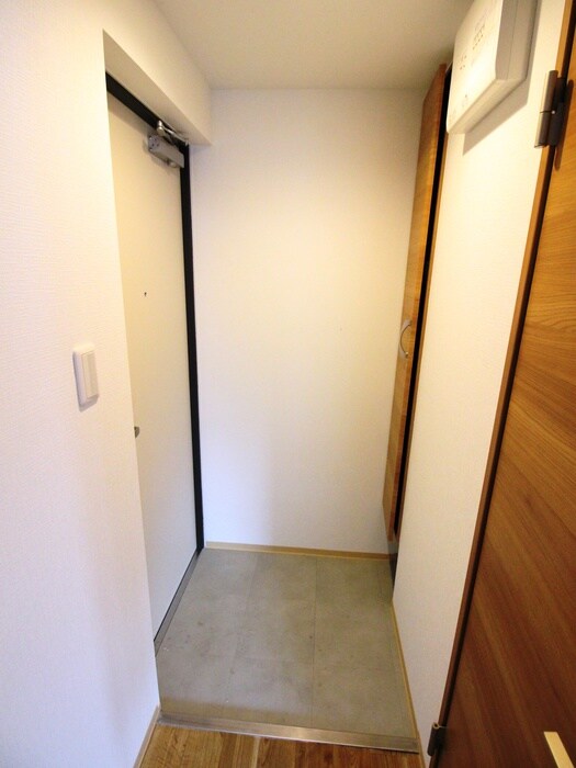 物件内観写真19　(玄関)
