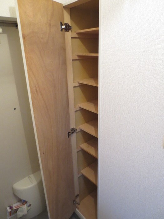 物件内観写真16　(玄関)