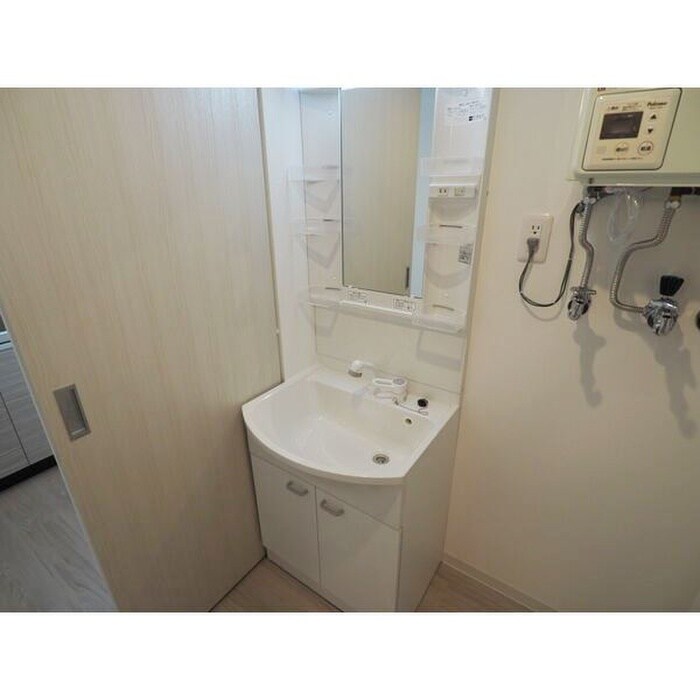 物件内観写真6　(洗面)