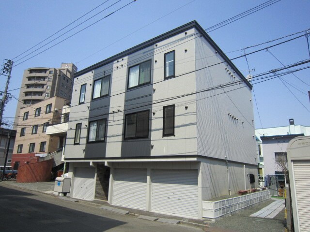 物件外観写真1　(外観写真)