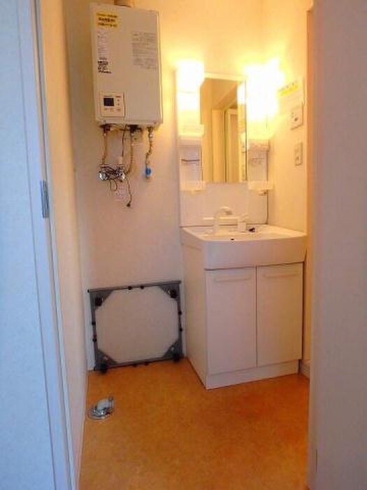 物件内観写真7　(洗面)