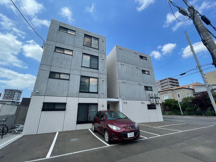 物件外観写真1　(外観写真)