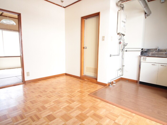 物件内観写真4　(居室)