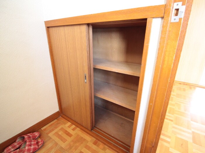 物件内観写真18　(靴箱)