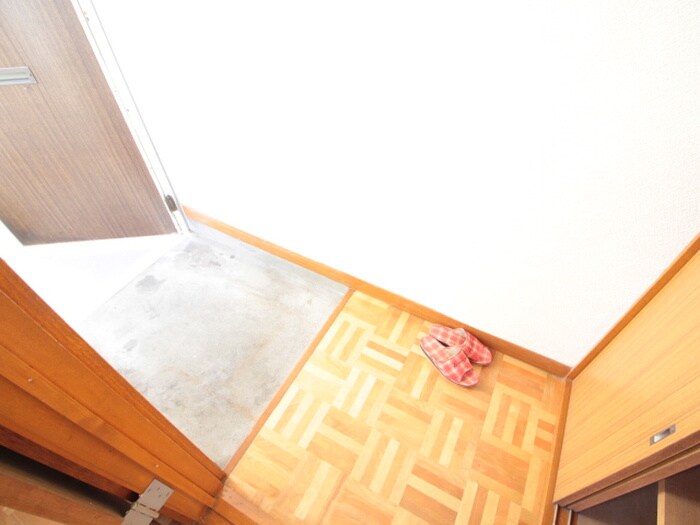 物件内観写真19　(玄関)