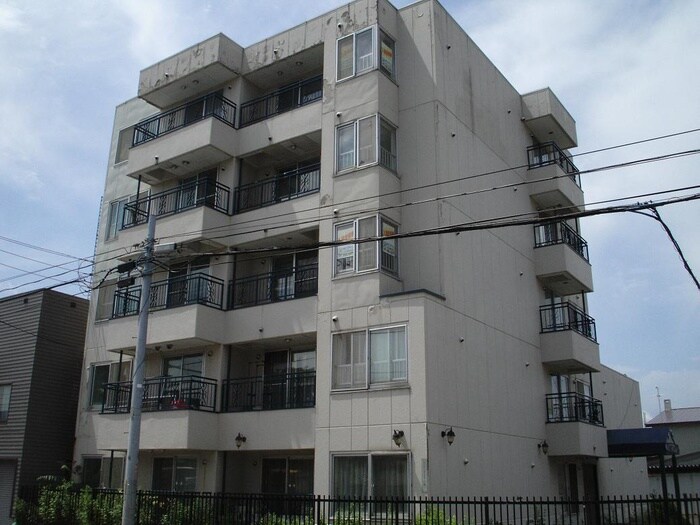 物件外観写真1　(外観写真)