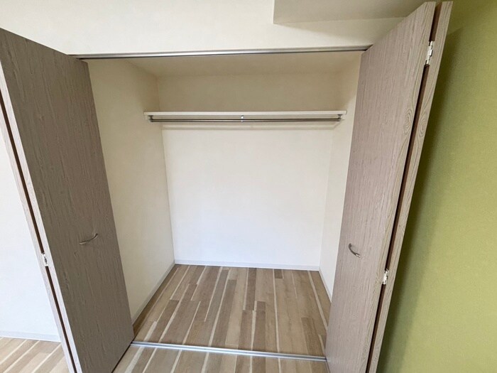 物件内観写真16　(収納)