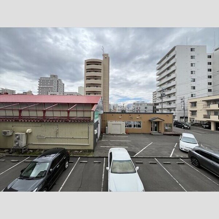 物件内観写真14　(室内からの展望)