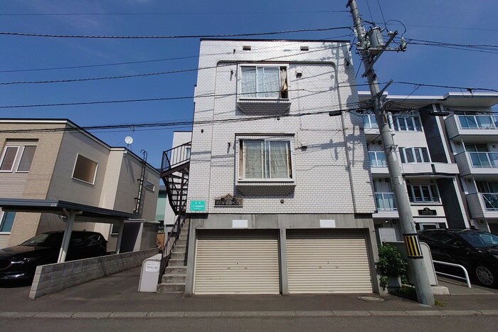 物件外観写真2　(外観写真)