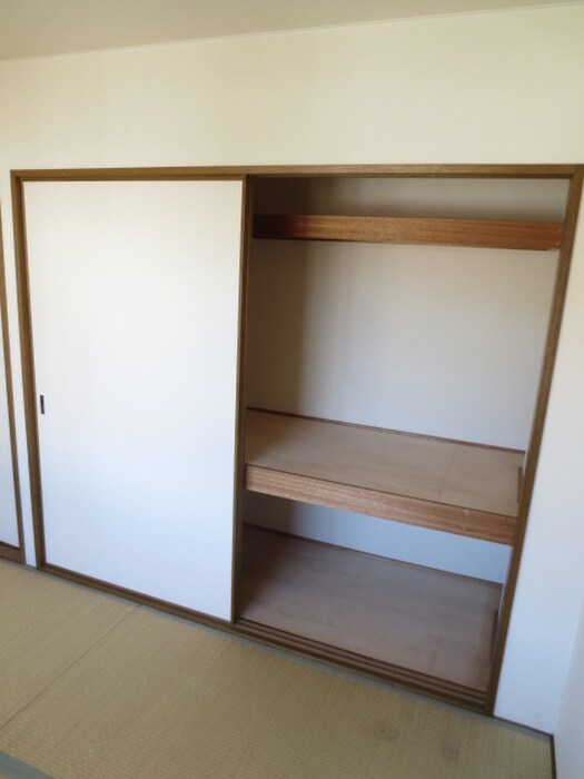 物件内観写真11　(収納)