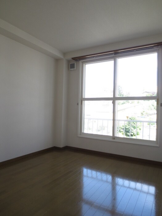 物件内観写真12　(居室)