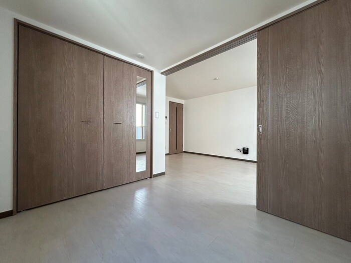 物件内観写真5　(居室)