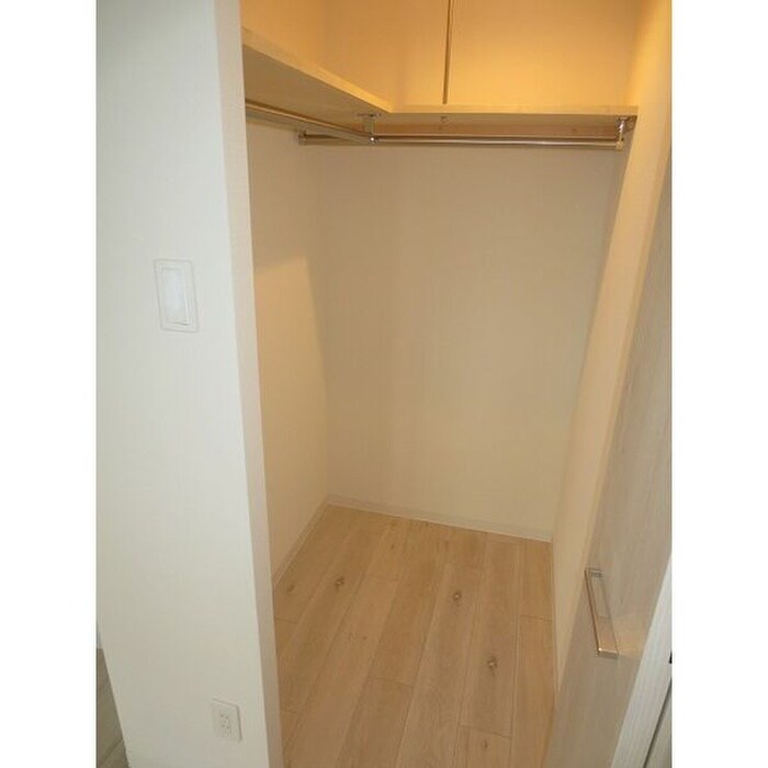 物件内観写真5　(収納)