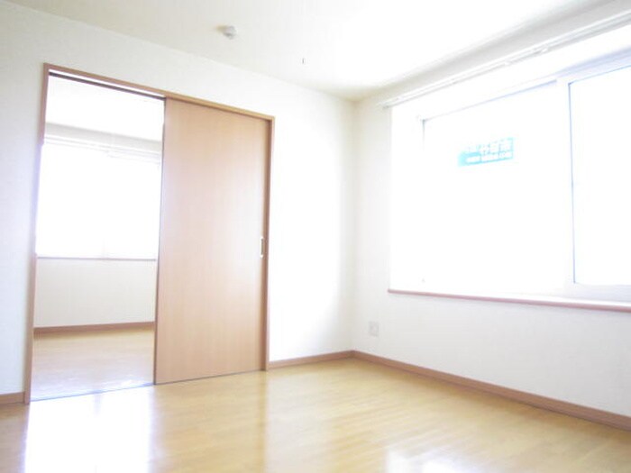 物件内観写真10　(居室)