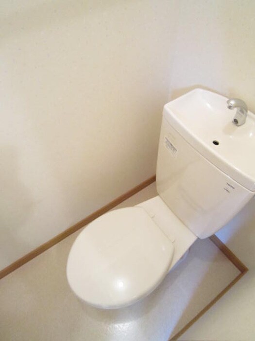 物件内観写真15　(トイレ)