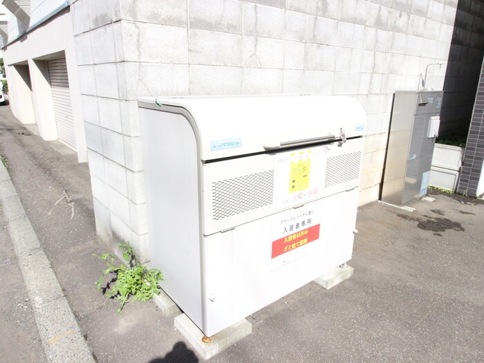 物件外観写真6　(建物設備)