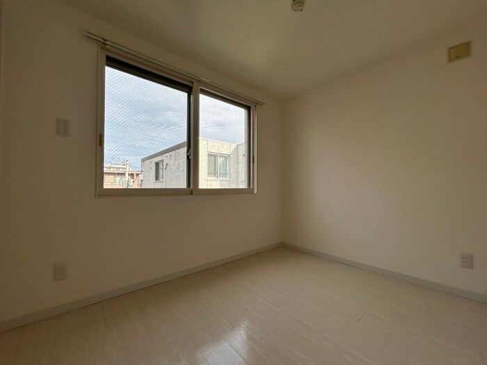 物件内観写真22　(居室)