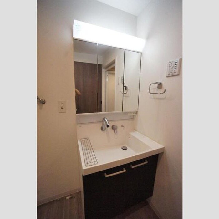 物件内観写真14　(洗面)