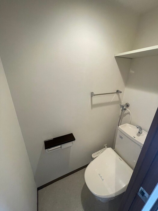 物件内観写真13　(トイレ)