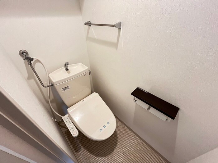 物件内観写真13　(トイレ)