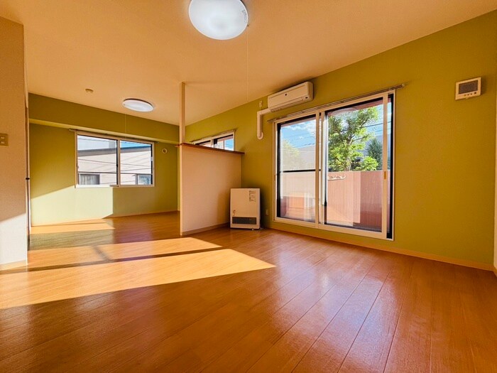 物件内観写真9　(居室)