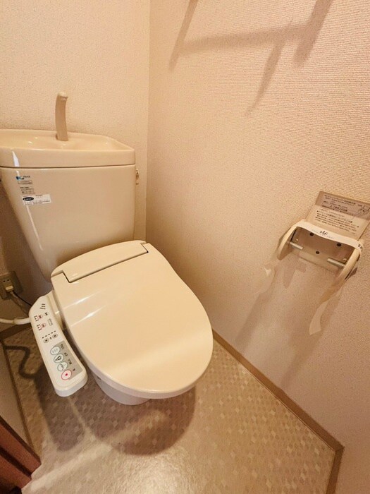 物件内観写真17　(トイレ)