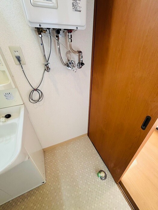 物件内観写真22　(洗濯機置場)