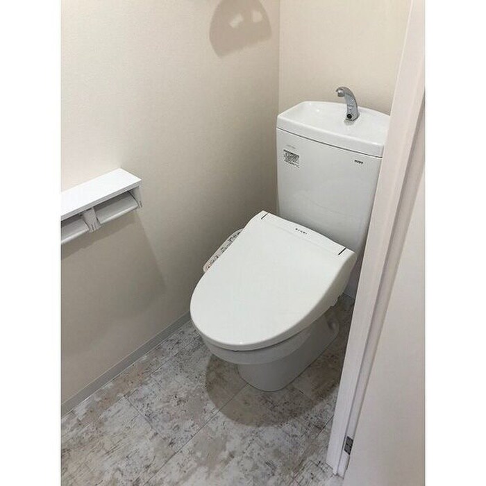 物件内観写真12　(トイレ)