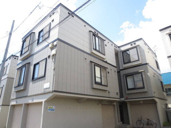 物件外観写真2　(外観写真)