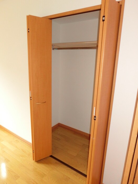 物件内観写真5　(収納)