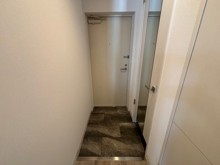 物件内観写真16　(玄関)