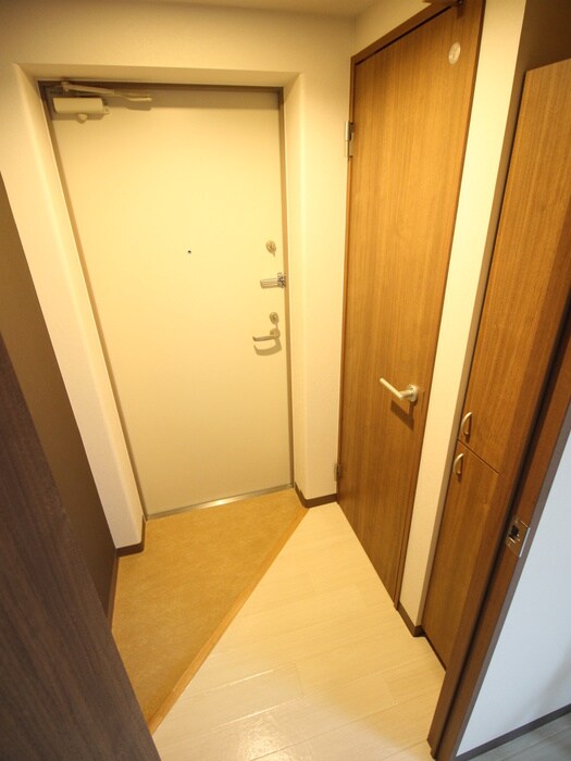 物件内観写真21　(玄関)