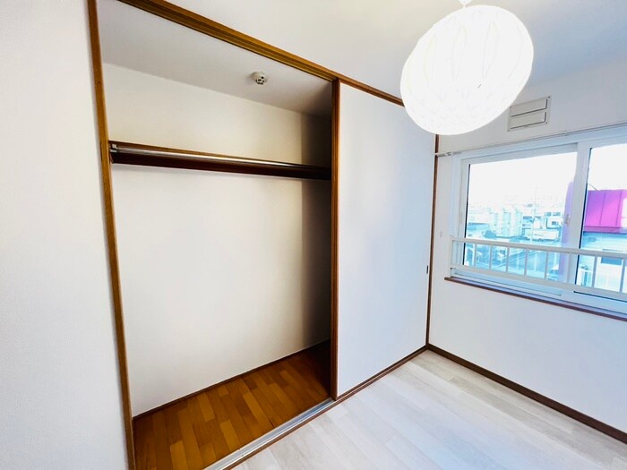 物件内観写真15　(収納)