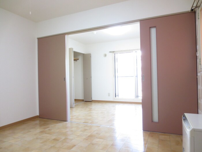 物件内観写真8　(居室)