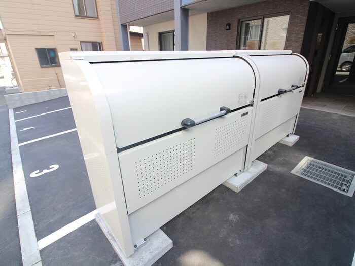 物件外観写真6　(建物設備)